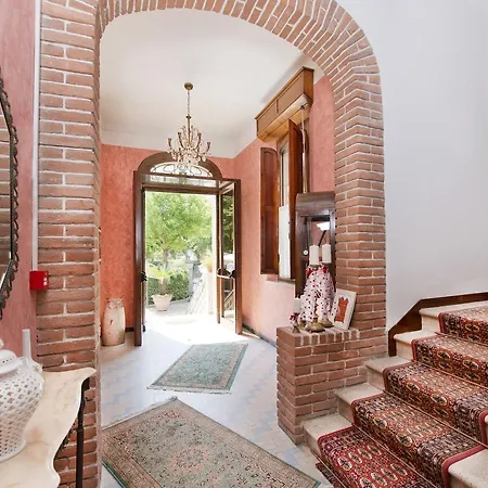 Stefania Hotel