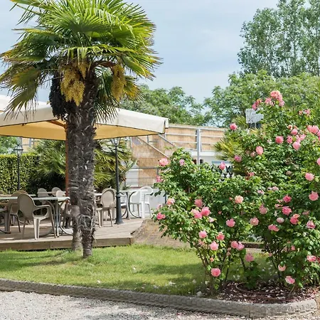 Hotel Stefania 3*